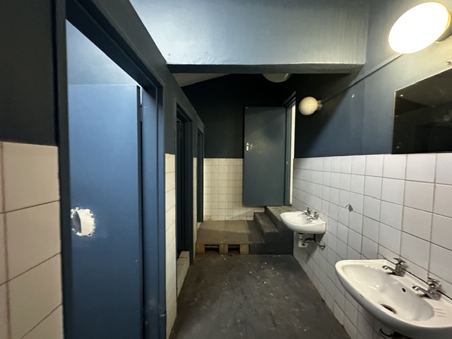 To Let Commercial Property for Rent in Paarden Eiland Western Cape